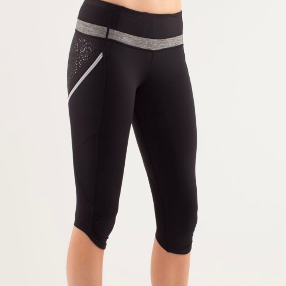 Lululemon Run A Marathon Crop
Black - Picture 2 of 10